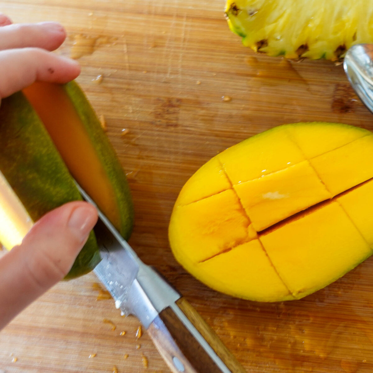 Step 3. Cut mango