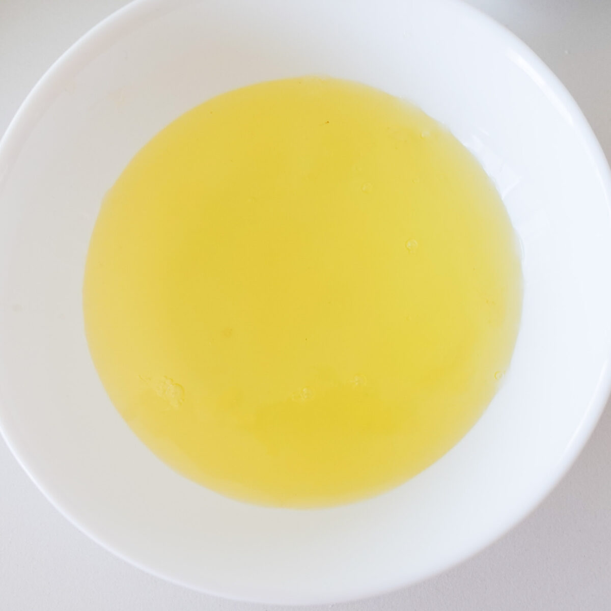 Step 2. Divide and beat egg whites