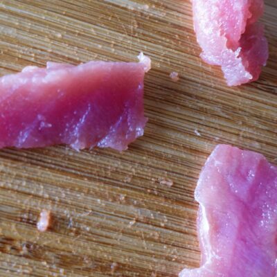Step 2. Slice tuna