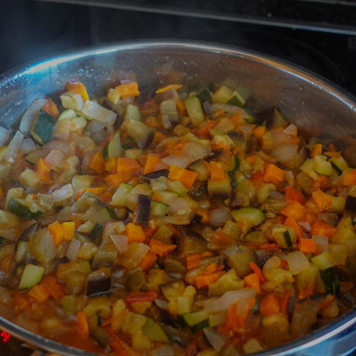 Step 3. Simmer vegetables