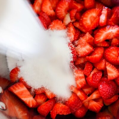 Step 2. Prepare strawberries