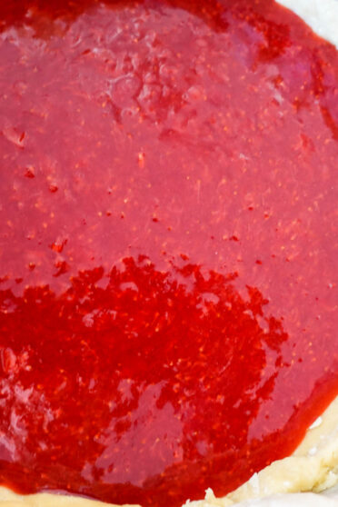 Strawberry pie with jam inside