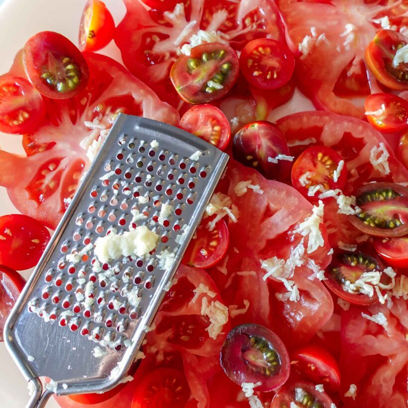 Step 3. Grate garlic