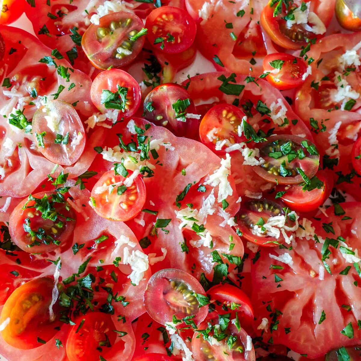 Step 4. Season salad