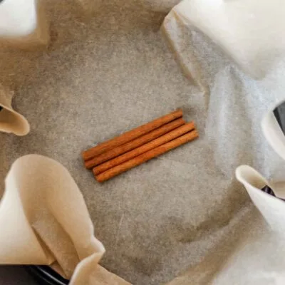 Step 7. Set the cake