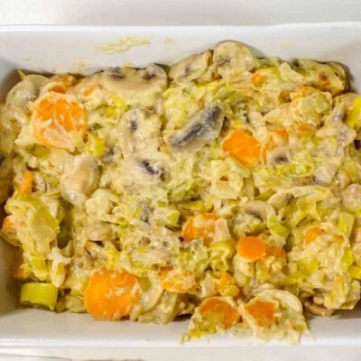 Step 4. Add cream and flour