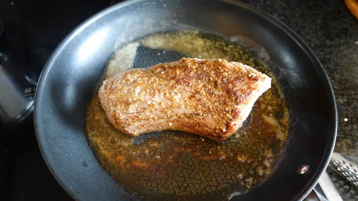 Step 3. Sear beef