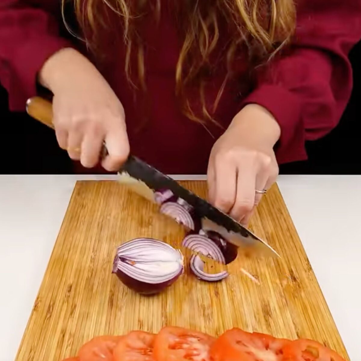 Step 2. Slice onion
