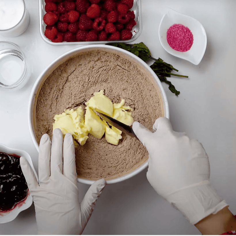 Step 2. Make crust