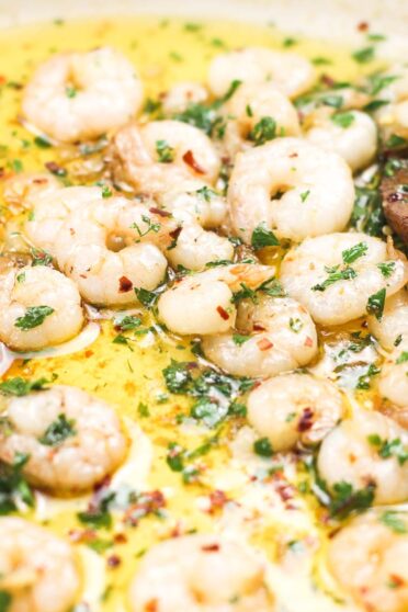 Juicy shrimp in a pan.