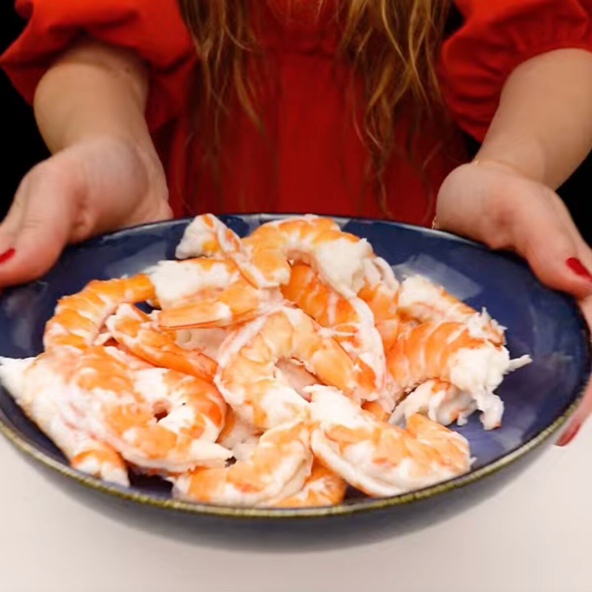 Step 1. Prepare shrimp and eggs