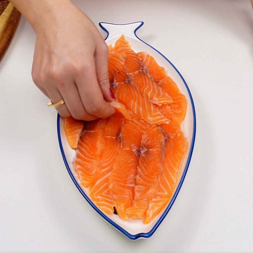Step 3. Arrange salmon
