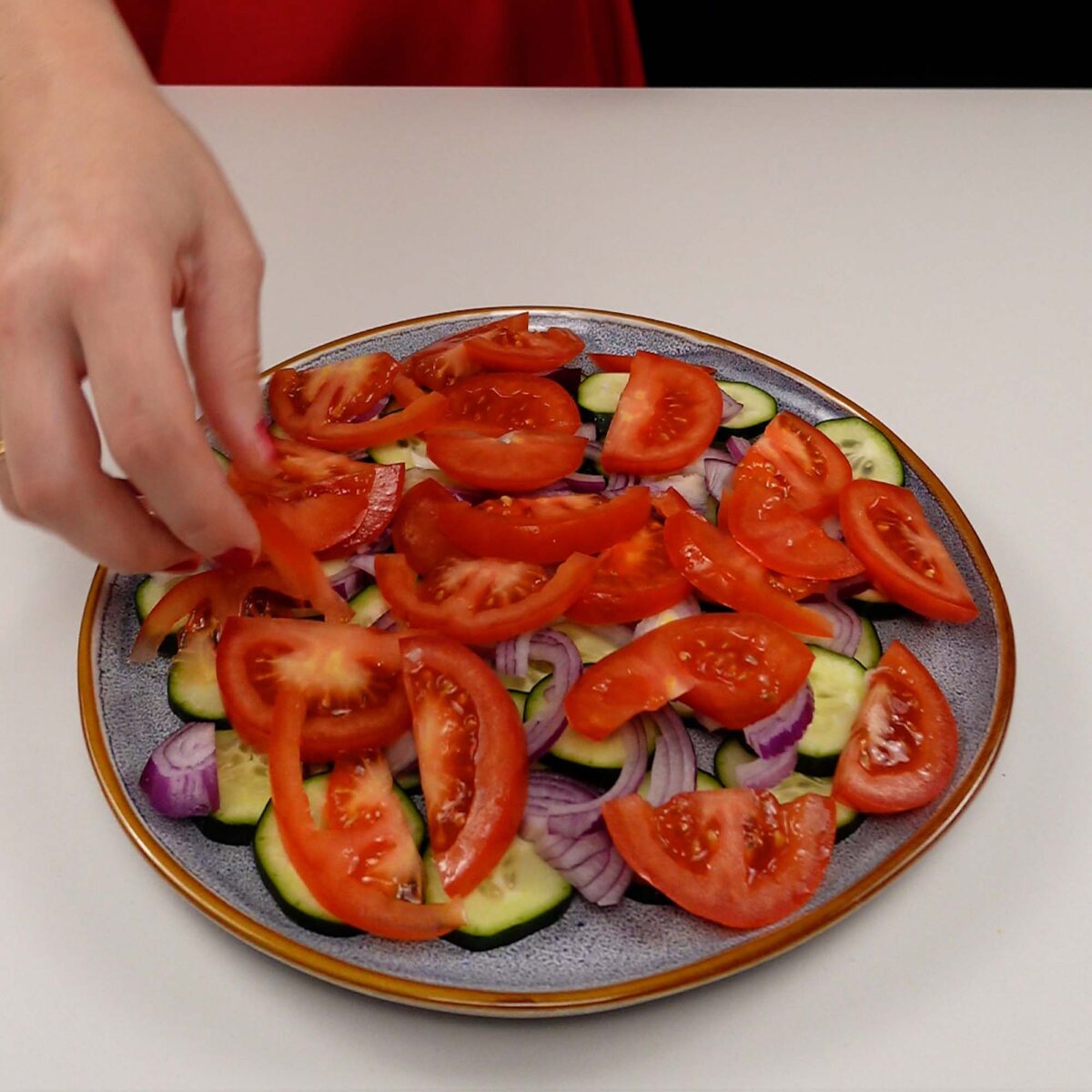 Step 2. Slice onion