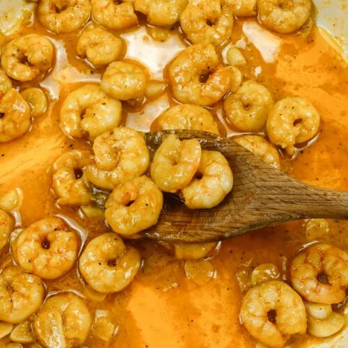 Shrimp in Lemon Garlic Sauce in a skillet