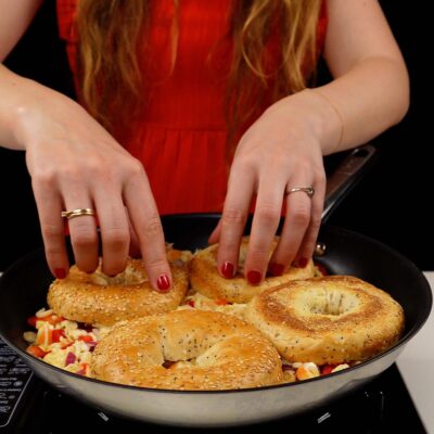 Step 3. Cook bagel