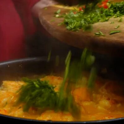 Step 4. Add cilantro and chili