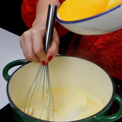 Step 3. Finish custard cream
