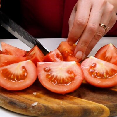 Step 3. Prepare tomato sauce