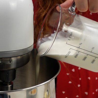 Step 3. Make cream