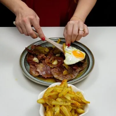 Step 5. Fry eggs