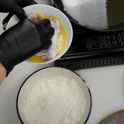 Step 2. Bread cutlets