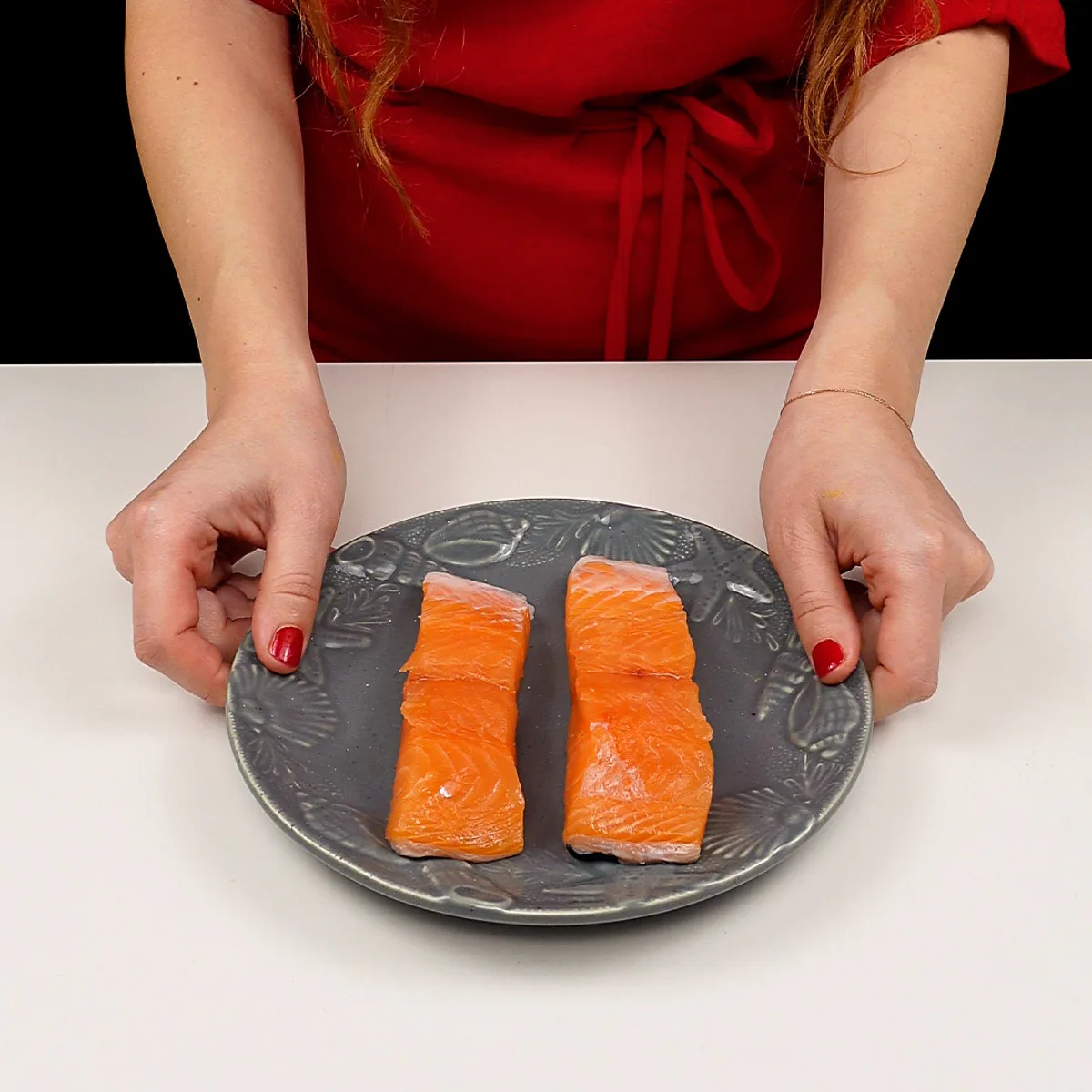 Step 1. Season salmon and chop cashew