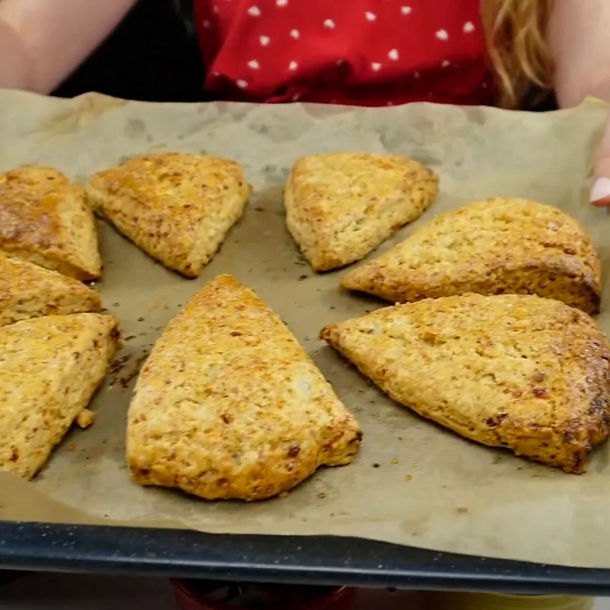 Step 4. Bake cottage cheese scones