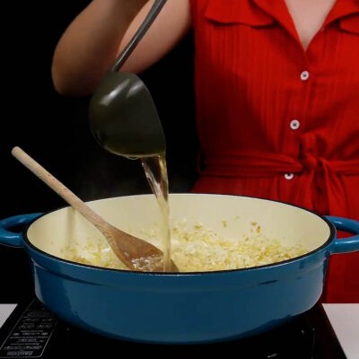 Step 3. Deglaze with wine, Cook the risotto