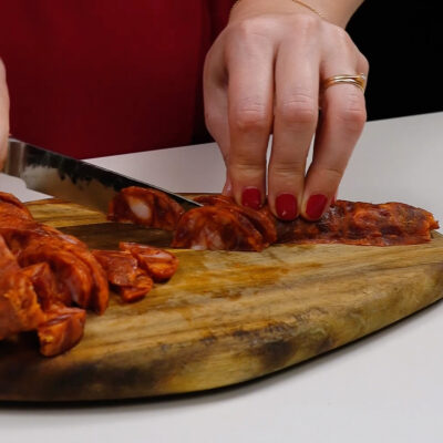 Step 2. Let the dough rise and cut chorizo 