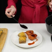 Step 3. Poach the pears