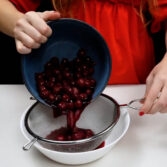 Step 3. Prepare the cherry filling