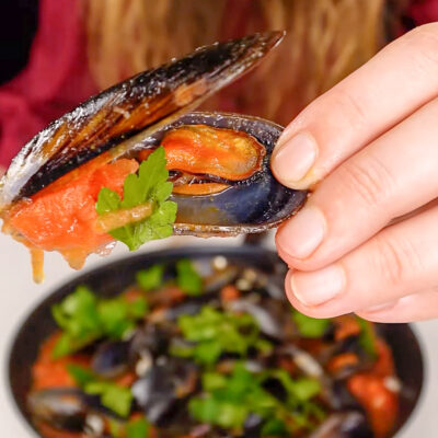 Step 4. Decorate mussels