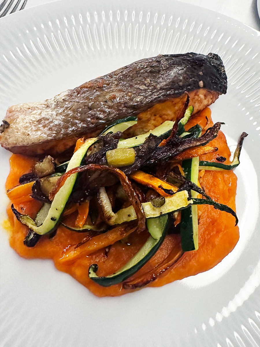 The first main dish at the Restaurante do Paço