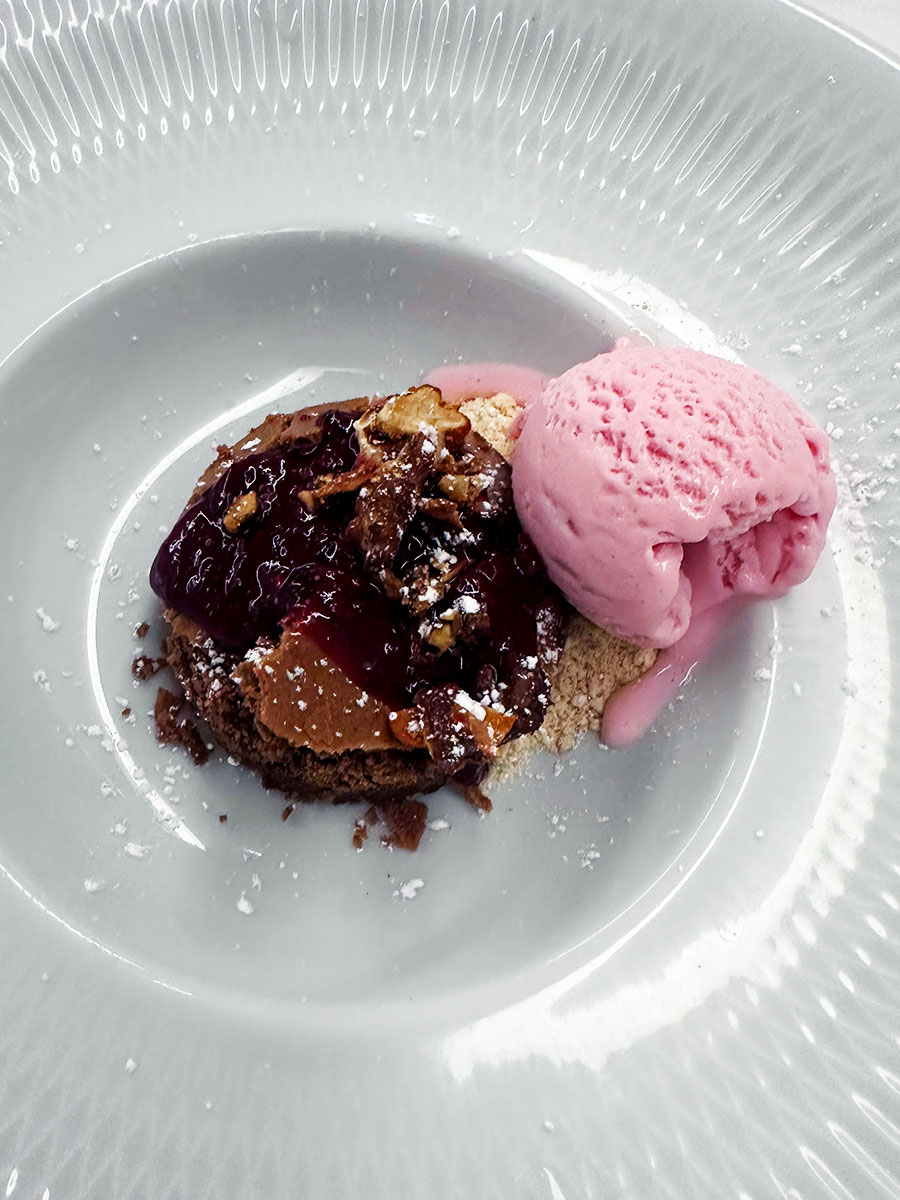 The second dessert at the Restaurante do Paço