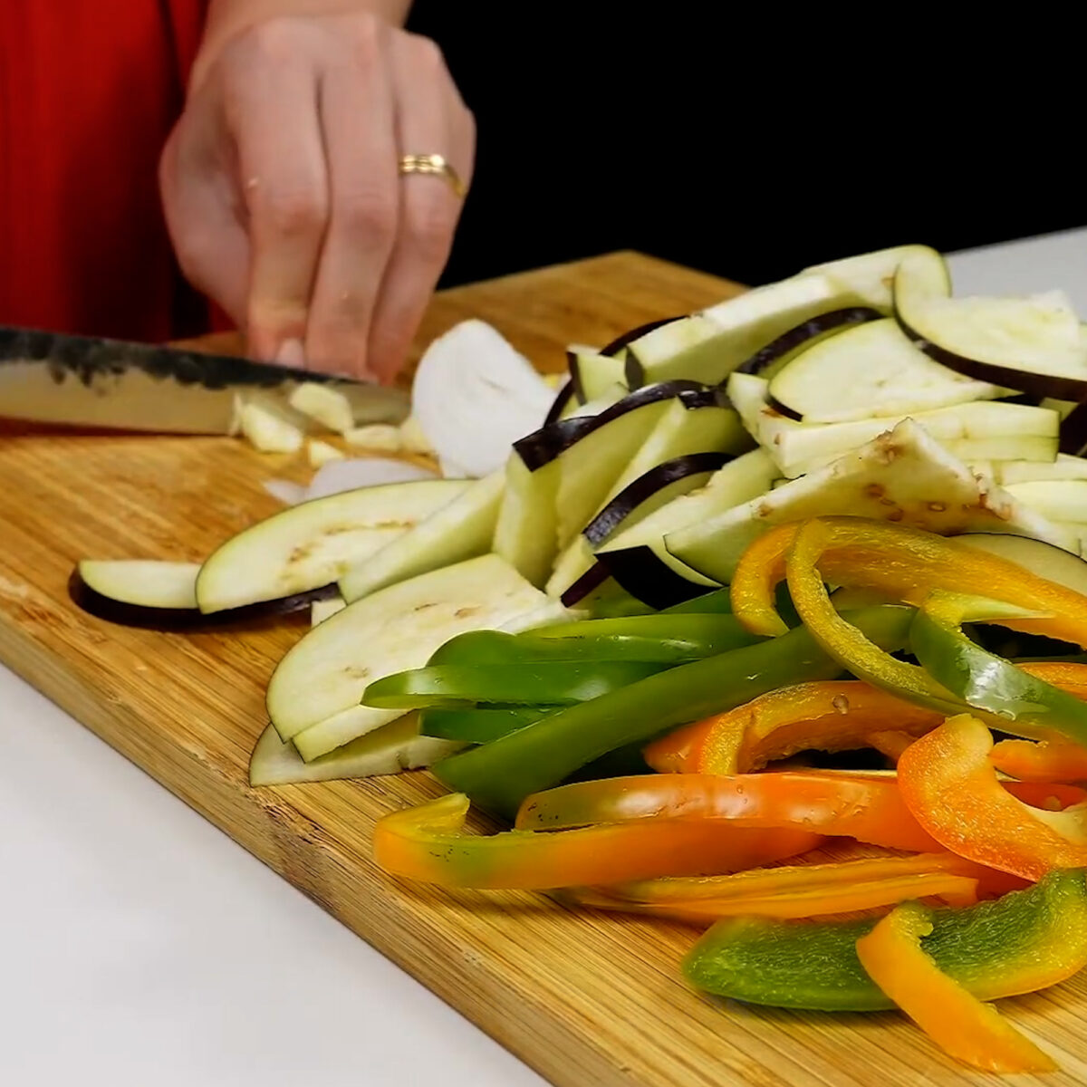 Step 1. Prepare the vegetables and pan