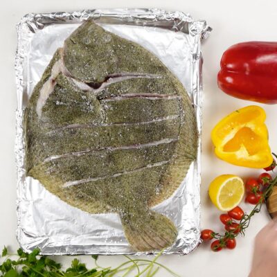 Step 1. Prepare ingredients, season fish