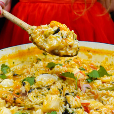 Step 4. Chop chili pepper and cilantro