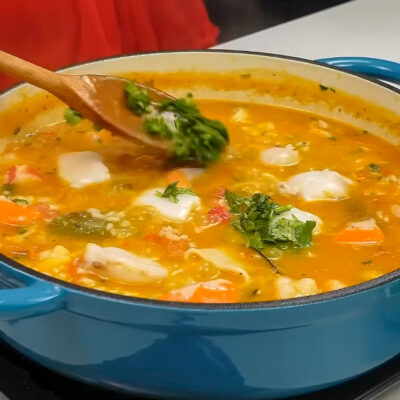 Step 4. Chop chili pepper and cilantro