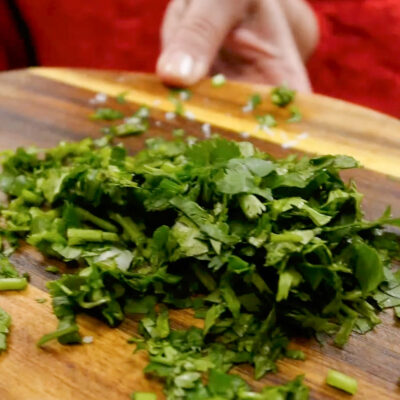 Step 1. Clean and prepare razor clams