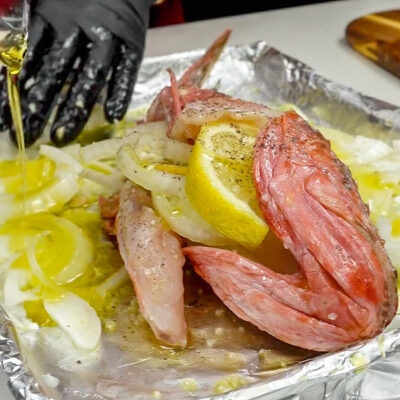 Step 3. Add lemon and bake the scorpionfish