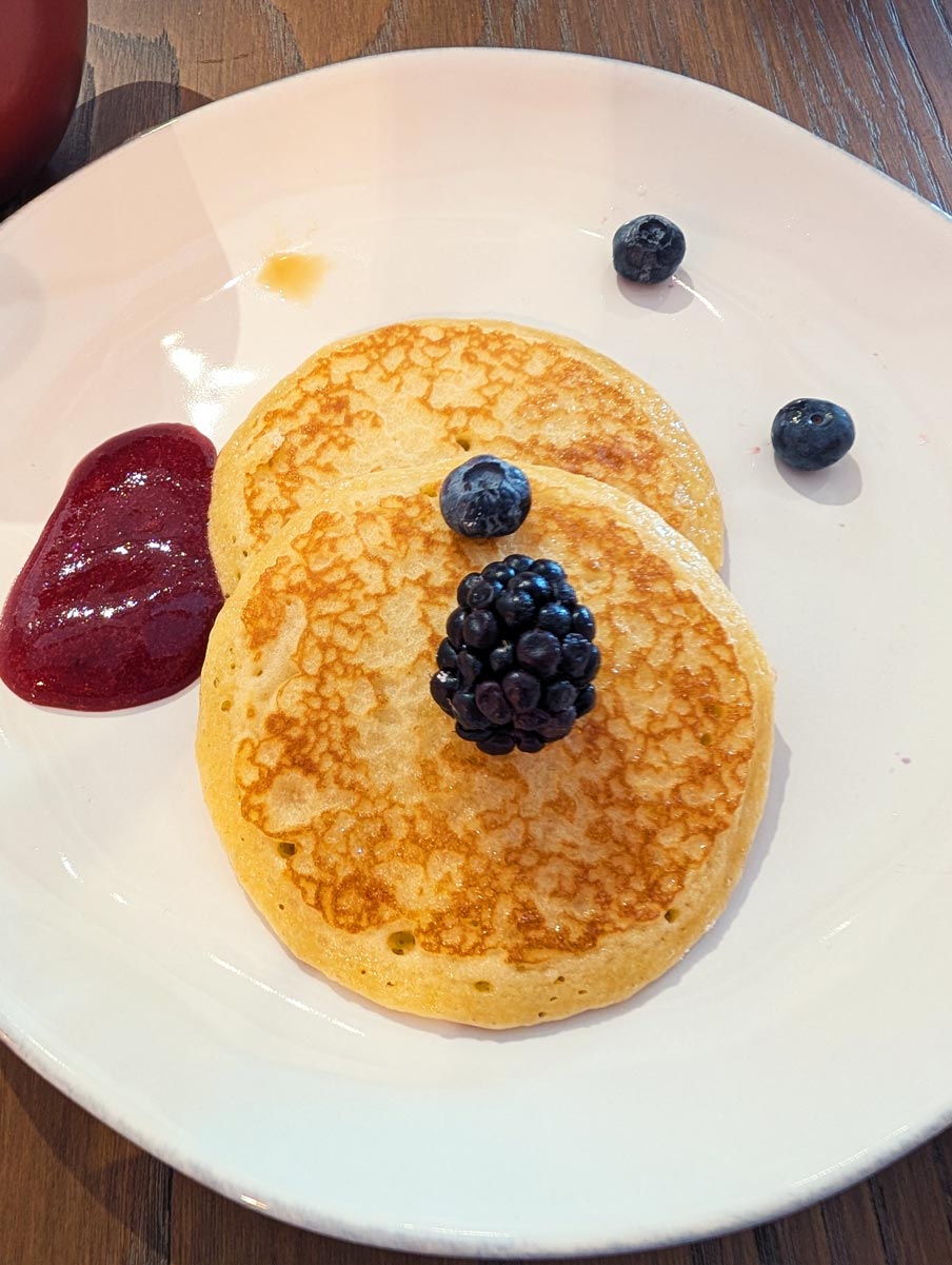 Pancakes for breakfast in the Solar de Vila Meã and Barro Restaurante